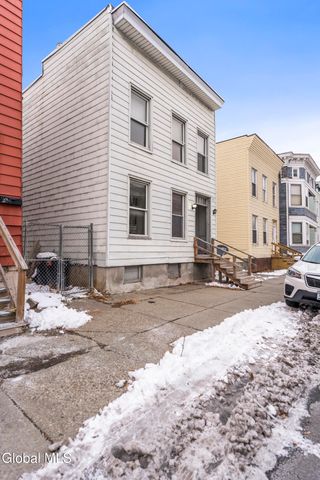 27 N Lake Avenue, Albany, NY 12203