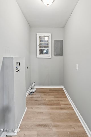 27 N Lake Avenue, Albany, NY 12203