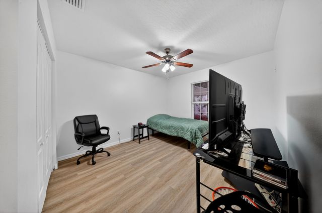 1585 Degamma Street NW, Palm Bay, FL 32907