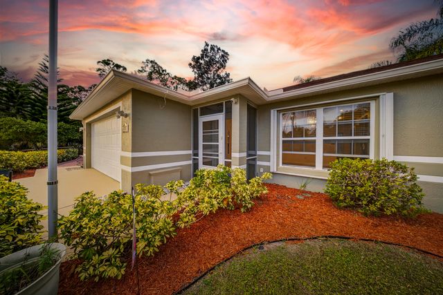 1585 Degamma Street NW, Palm Bay, FL 32907