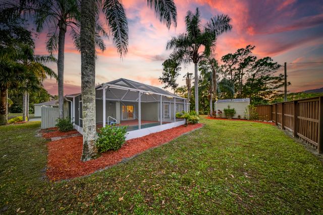 1585 Degamma Street NW, Palm Bay, FL 32907