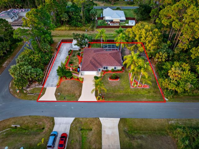 1585 Degamma Street NW, Palm Bay, FL 32907