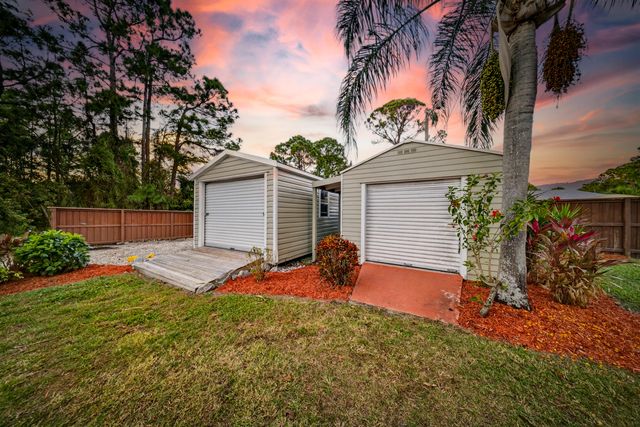 1585 Degamma Street NW, Palm Bay, FL 32907