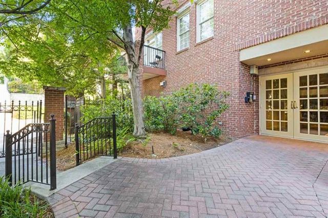 1735 Peachtree Street NE 117, Atlanta, GA 30309