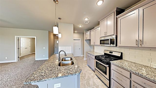 405 Josephine Court, Yukon, OK 73099