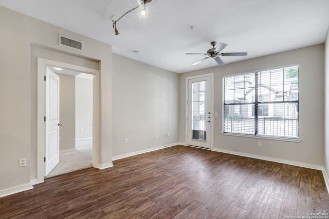 7342 Oak Manor Dr Apt 4107, San Antonio, TX 78229