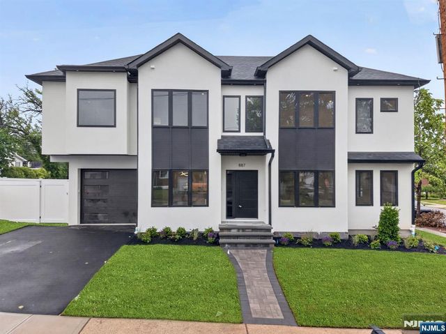 887 Linden Avenue, Ridgefield, NJ 07657