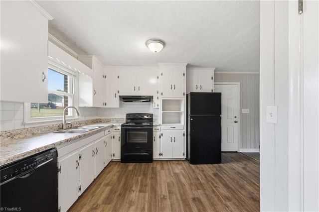 205 Cook Street, Rural Hall, NC 27045