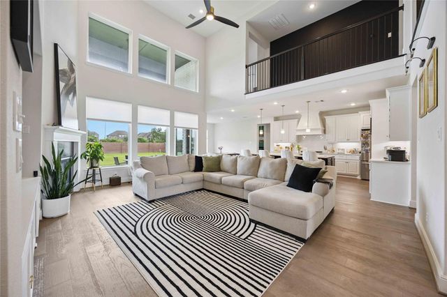 9911 Regal Bend Drive, Missouri City, TX 77459