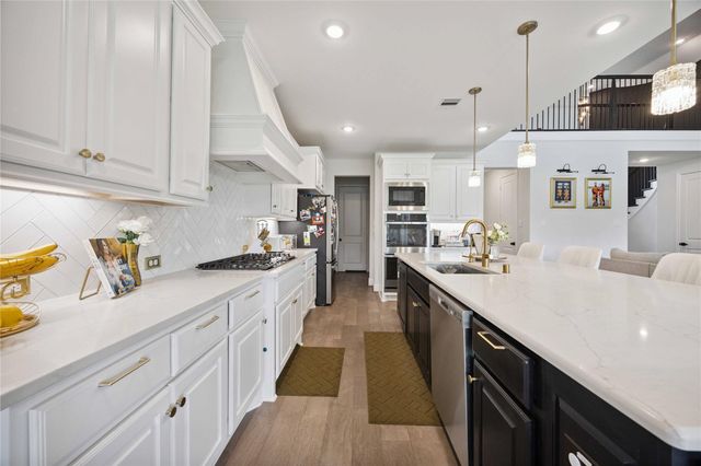 9911 Regal Bend Drive, Missouri City, TX 77459