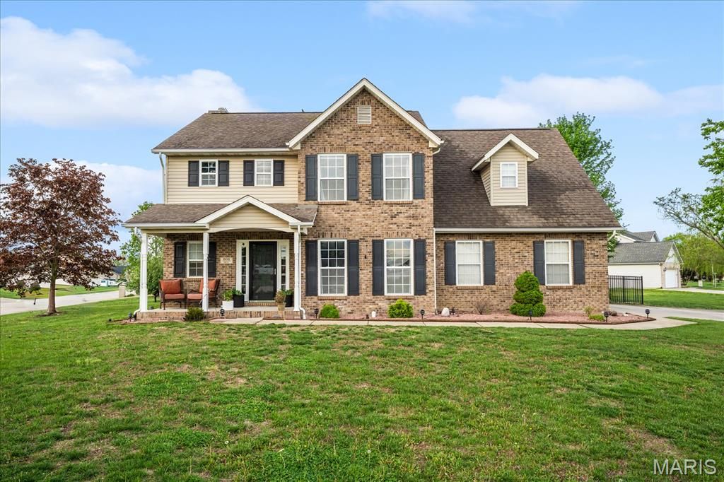 808 Fieldview Drive, Smithton, IL 62285