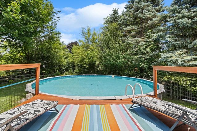 407 Fairbrook Court, Waunakee, WI 53597