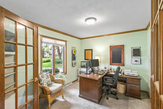 407 Fairbrook Court, Waunakee, WI 53597