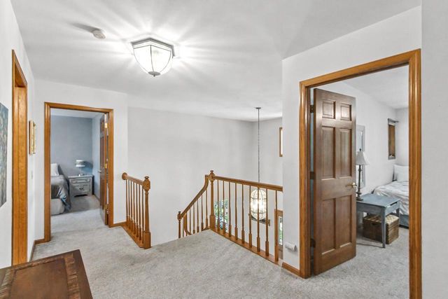 407 Fairbrook Court, Waunakee, WI 53597