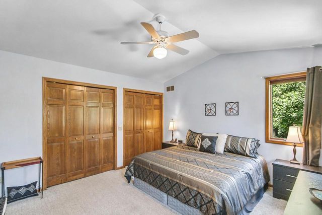 407 Fairbrook Court, Waunakee, WI 53597