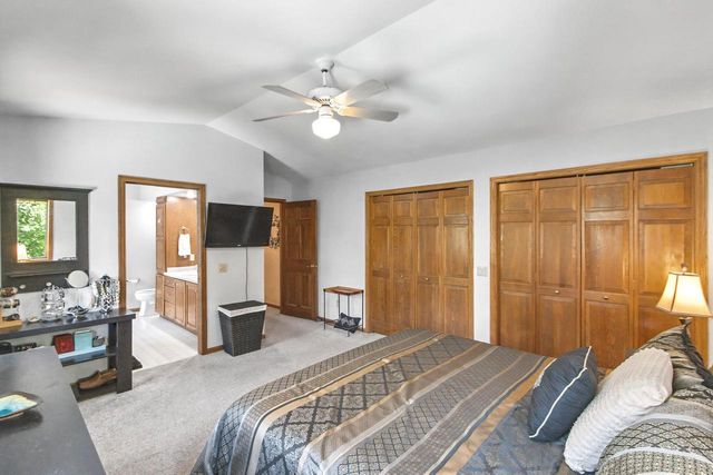 407 Fairbrook Court, Waunakee, WI 53597