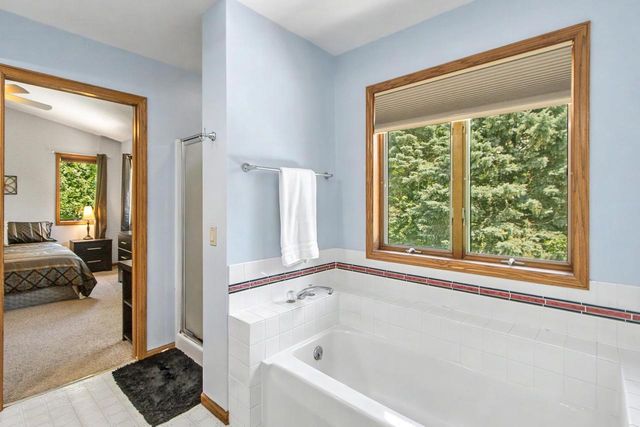 407 Fairbrook Court, Waunakee, WI 53597