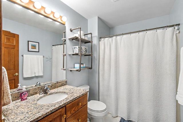 407 Fairbrook Court, Waunakee, WI 53597