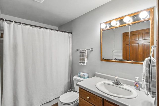 407 Fairbrook Court, Waunakee, WI 53597