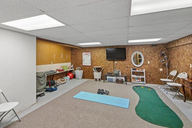 407 Fairbrook Court, Waunakee, WI 53597