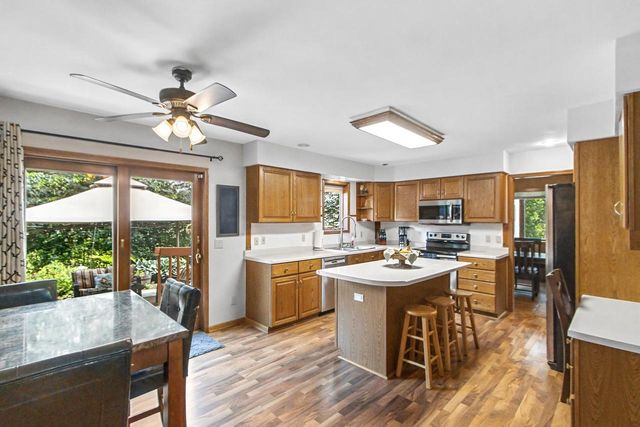 407 Fairbrook Court, Waunakee, WI 53597