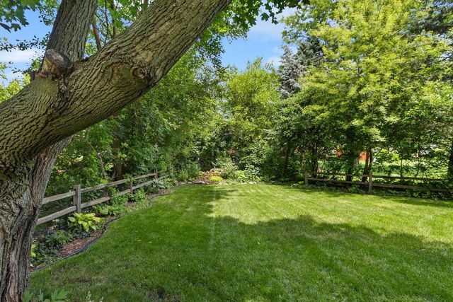 407 Fairbrook Court, Waunakee, WI 53597