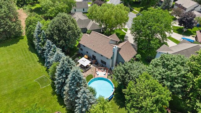 407 Fairbrook Court, Waunakee, WI 53597