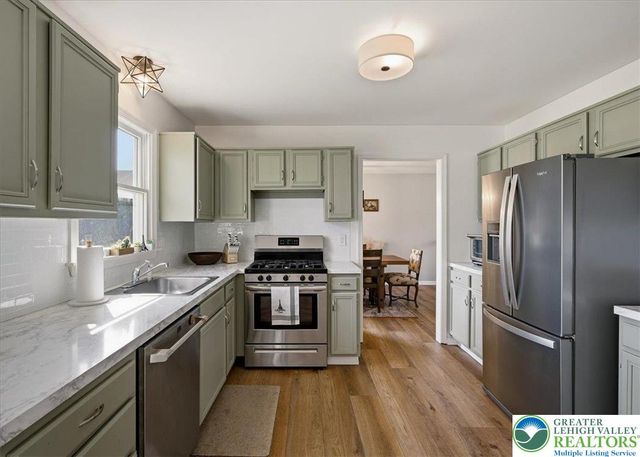 168 5th Street, Upper Nazareth Twp, PA 18064