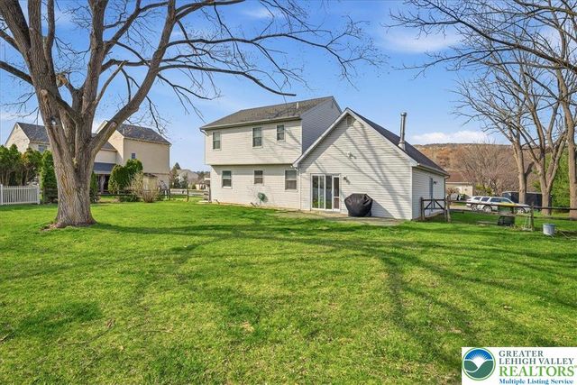 168 5th Street, Upper Nazareth Twp, PA 18064