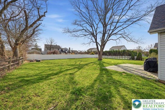 168 5th Street, Upper Nazareth Twp, PA 18064