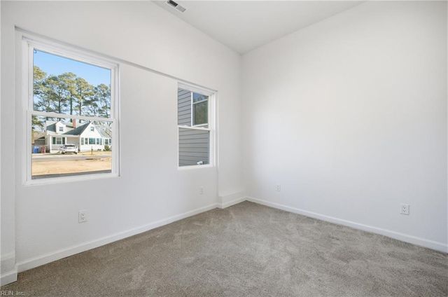 1123 Myrtle Ave, Chesapeake, VA 23325