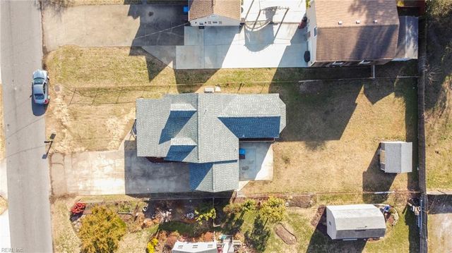 1123 Myrtle Ave, Chesapeake, VA 23325