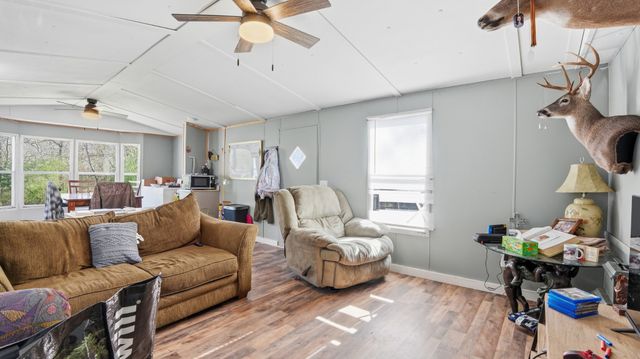 306 Flowertown Rd, Normandy, TN 37360
