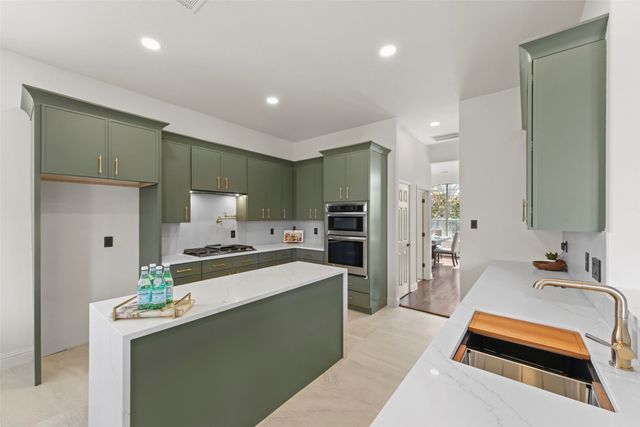 1998 Lake Forest Drive, Rockwall, TX 75087