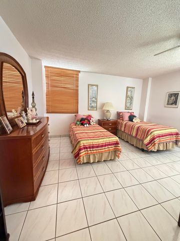 20301 W Country Club Drive 329, Aventura, FL 33180