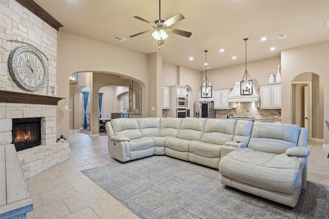 9801 Broiles Lane, Fort Worth, TX 76244