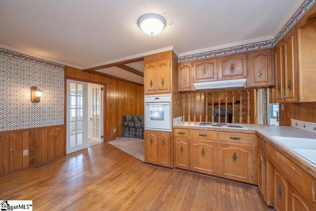 29 Hicks Road, Greenville, SC 29605