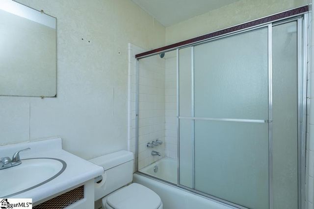 29 Hicks Road, Greenville, SC 29605