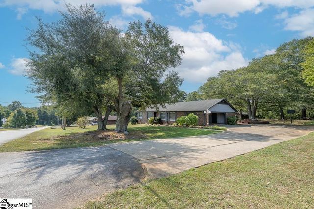 29 Hicks Road, Greenville, SC 29605