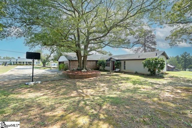 29 Hicks Road, Greenville, SC 29605