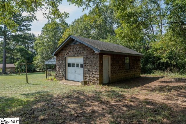 29 Hicks Road, Greenville, SC 29605