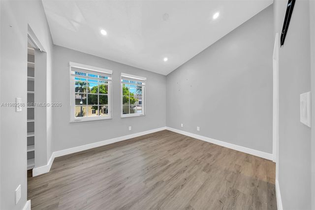 358 SW 122nd Ave, Pembroke Pines, FL 33025