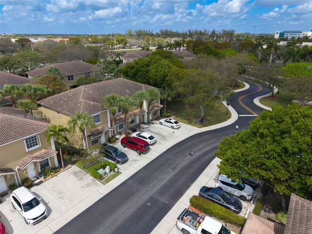 358 SW 122nd Ave, Pembroke Pines, FL 33025