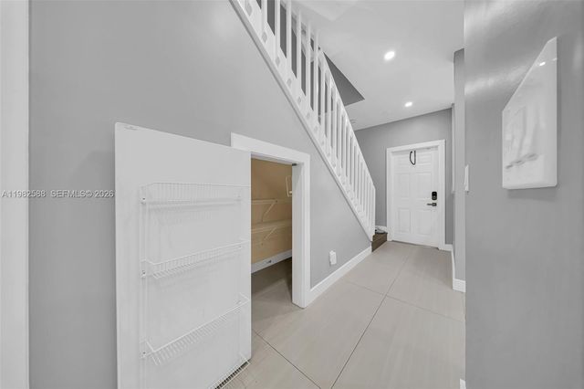 358 SW 122nd Ave, Pembroke Pines, FL 33025