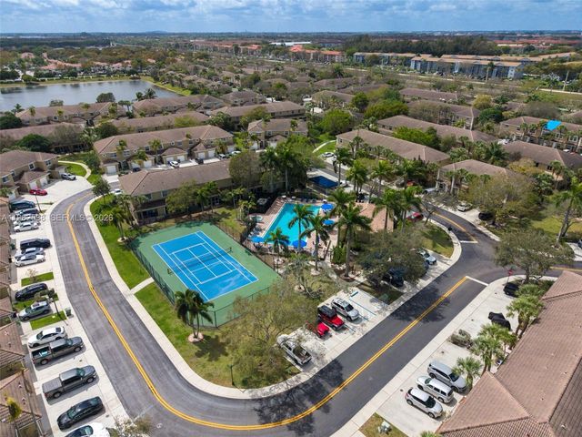 358 SW 122nd Ave, Pembroke Pines, FL 33025