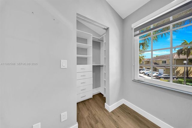 358 SW 122nd Ave, Pembroke Pines, FL 33025