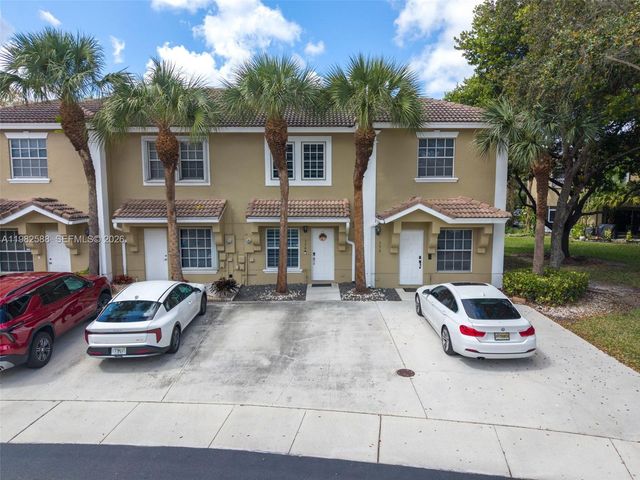 358 SW 122nd Ave, Pembroke Pines, FL 33025