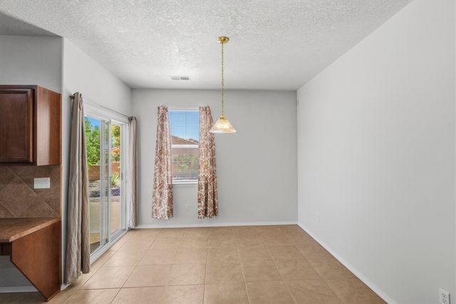 3391 Sun Mesa Street SW, Los Lunas, NM 87031