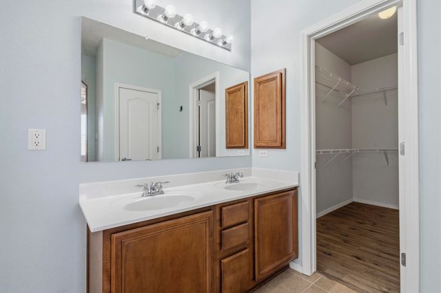 3391 Sun Mesa Street SW, Los Lunas, NM 87031