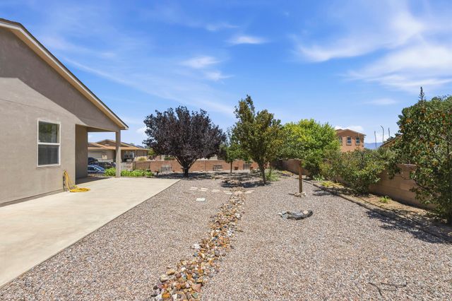 3391 Sun Mesa Street SW, Los Lunas, NM 87031